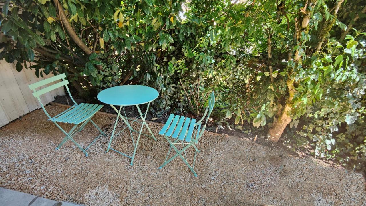 Le Petit Paradis 布里夫拉盖亚尔德 外观 照片